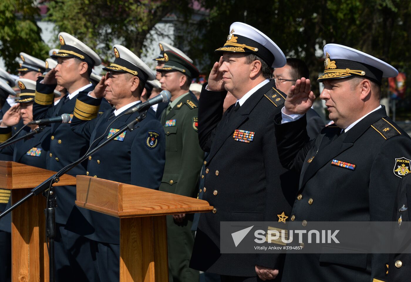 Chinese warships arrive in Vladivostok