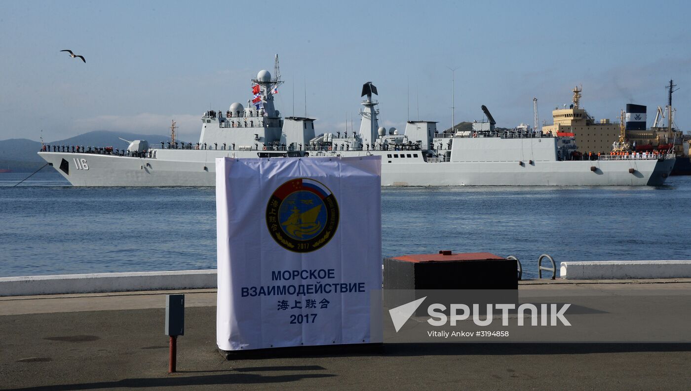 Chinese warships arrive in Vladivostok
