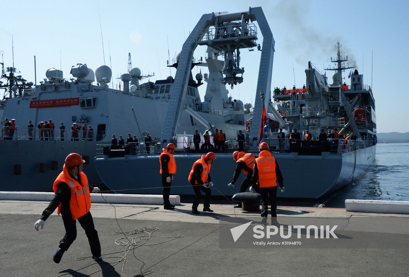 Chinese warships arrive in Vladivostok