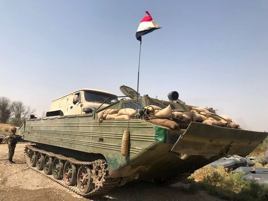 Syrian Army crosses Euphrates River east of Deir ez-Zor