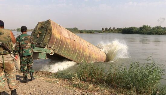 Syrian Army crosses Euphrates River east of Deir ez-Zor