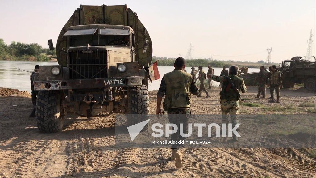 Syrian Army crosses Euphrates River east of Deir ez-Zor