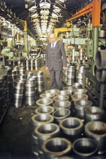 Diesel locomotive plant