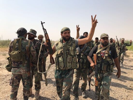 Syrian Army crosses Euphrates River east of Deir ez-Zor