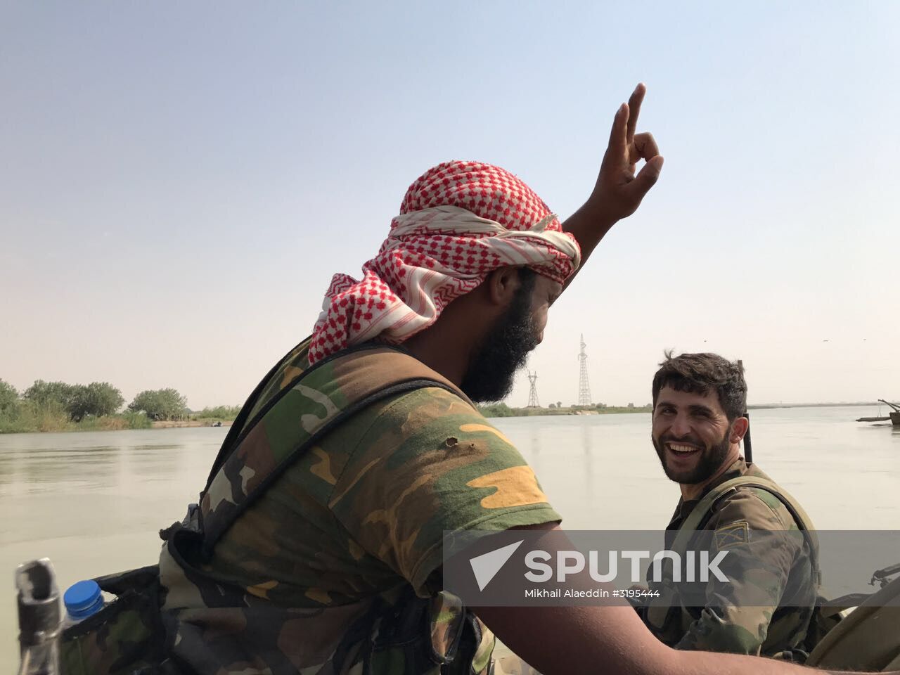 Syrian Army crosses Euphrates River east of Deir ez-Zor