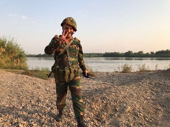 Syrian Army crosses Euphrates River east of Deir ez-Zor