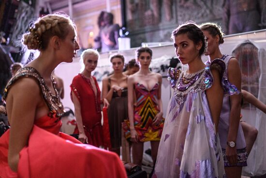 Gala fashion show at Ethno Art Fest 2017