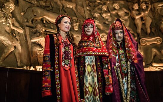 Gala fashion show at Ethno Art Fest 2017