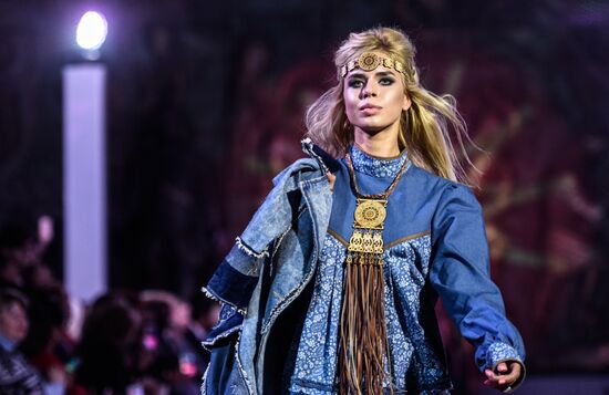 Gala fashion show at Ethno Art Fest 2017