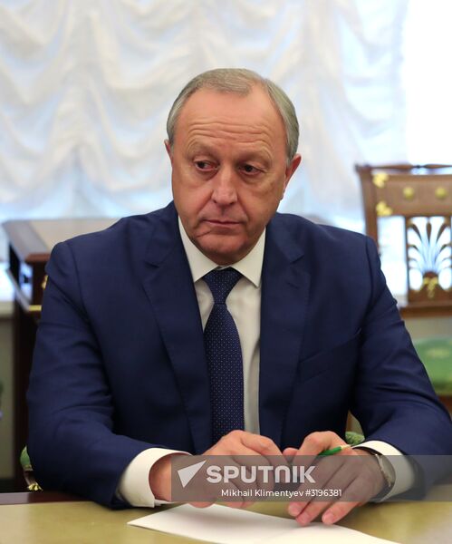 President Vladimir Putin meets with newly elected heads of regions
