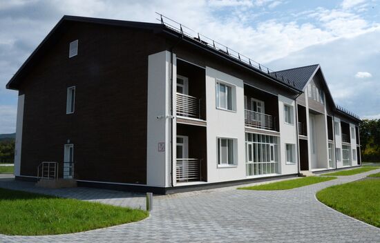 Opening of the central estate of Land of the Leopard Park in Primorye Territory