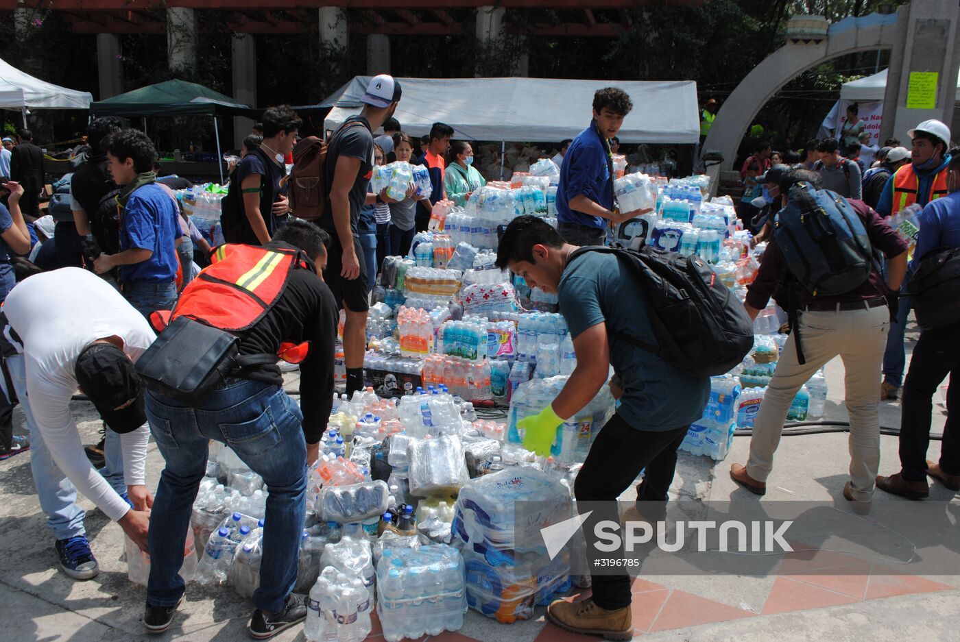 Mexico provides humanitarian aid to earthquake victims