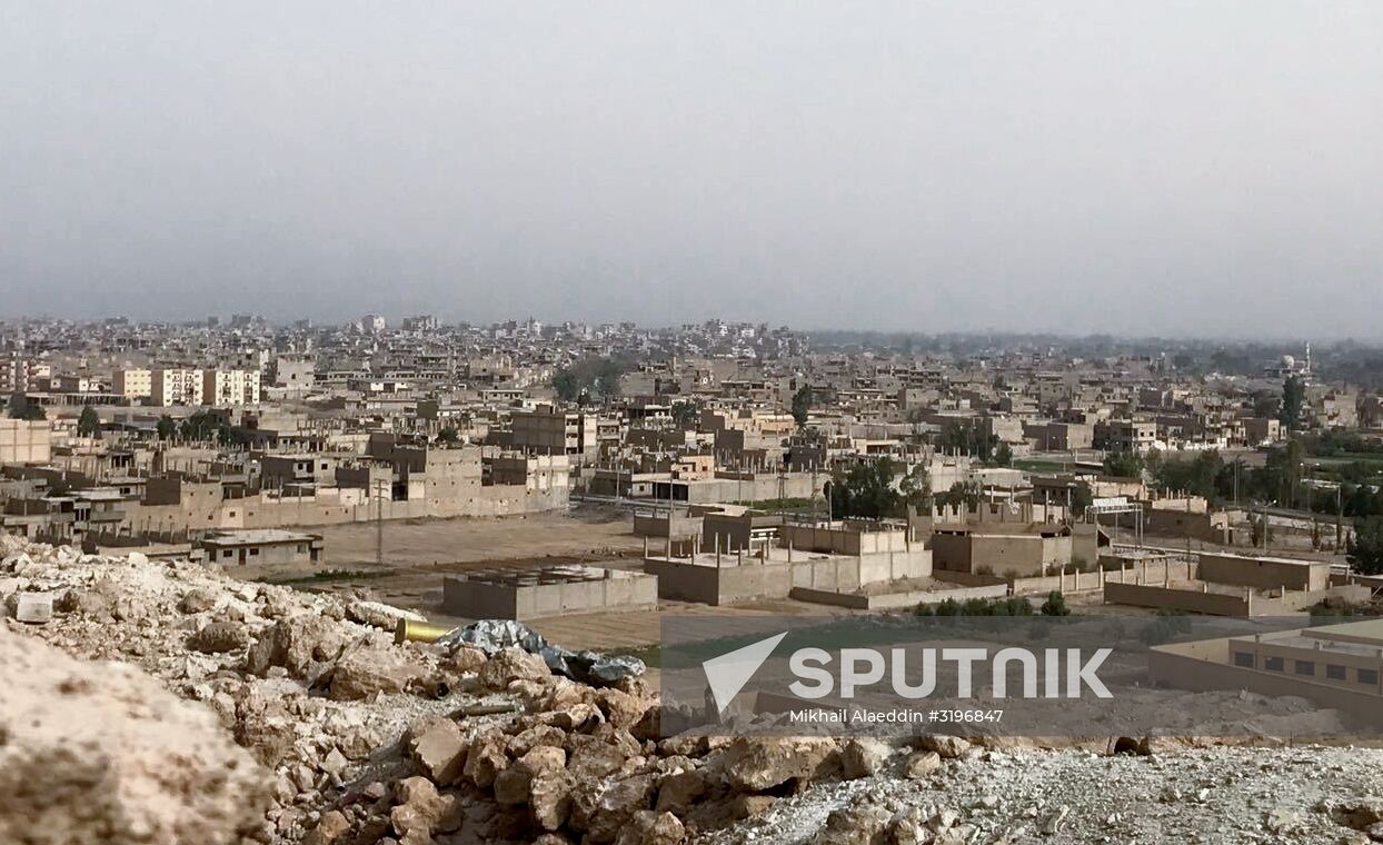 Syrian army and people's militia during offensive operation near al-Jafra in Deir-ez-Zor