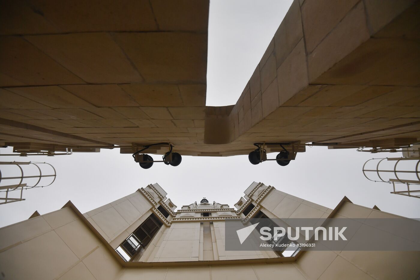 Russian Foreign Ministry building's spire reconstructed