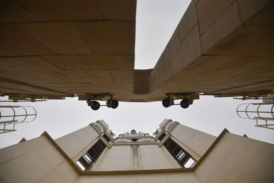 Russian Foreign Ministry building's spire reconstructed