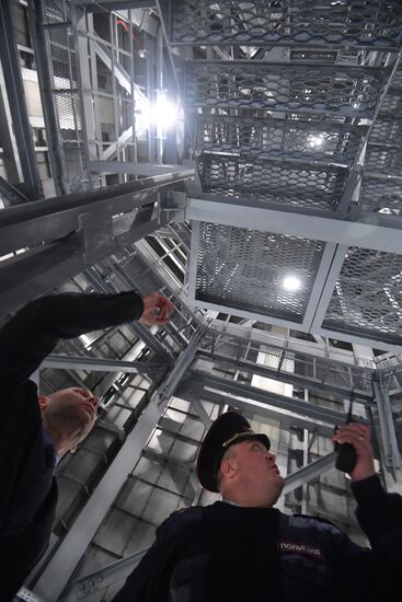 Russian Foreign Ministry building's spire reconstructed