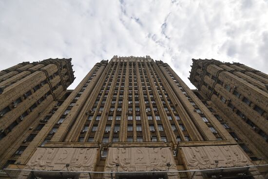 Russian Foreign Ministry building's spire reconstructed