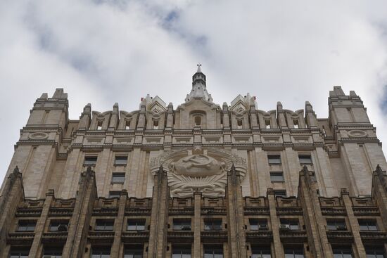Russian Foreign Ministry building's spire reconstructed