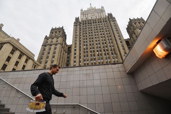 Russian Foreign Ministry building's spire reconstructed