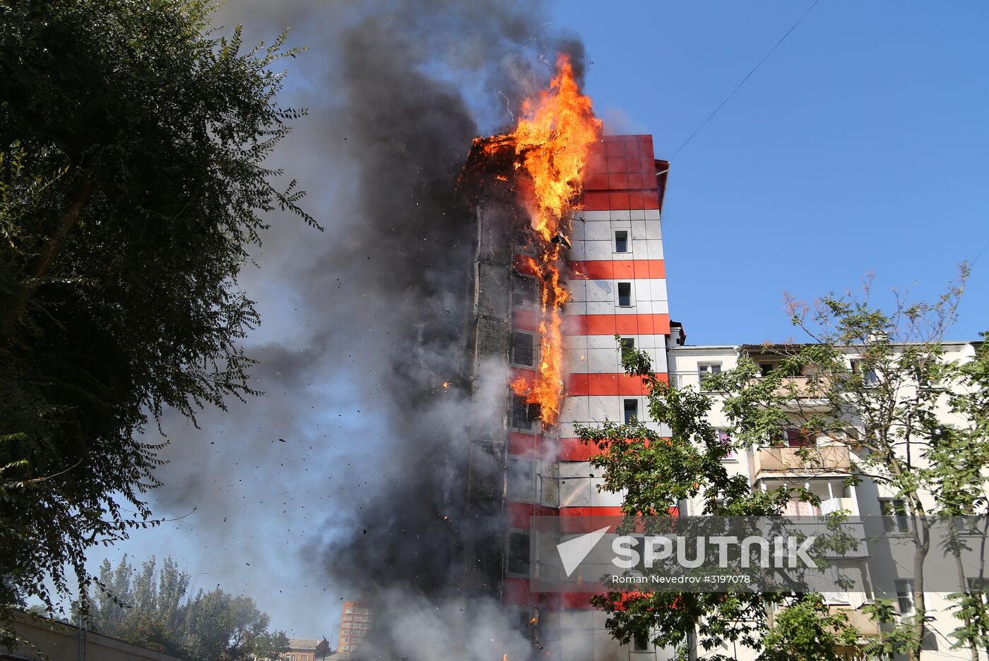 Ten-storied building cought fire in Rostov-on-Don