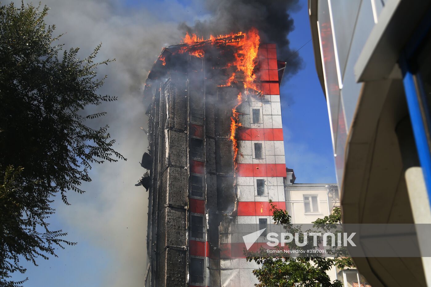 Ten-storied building cought fire in Rostov-on-Don