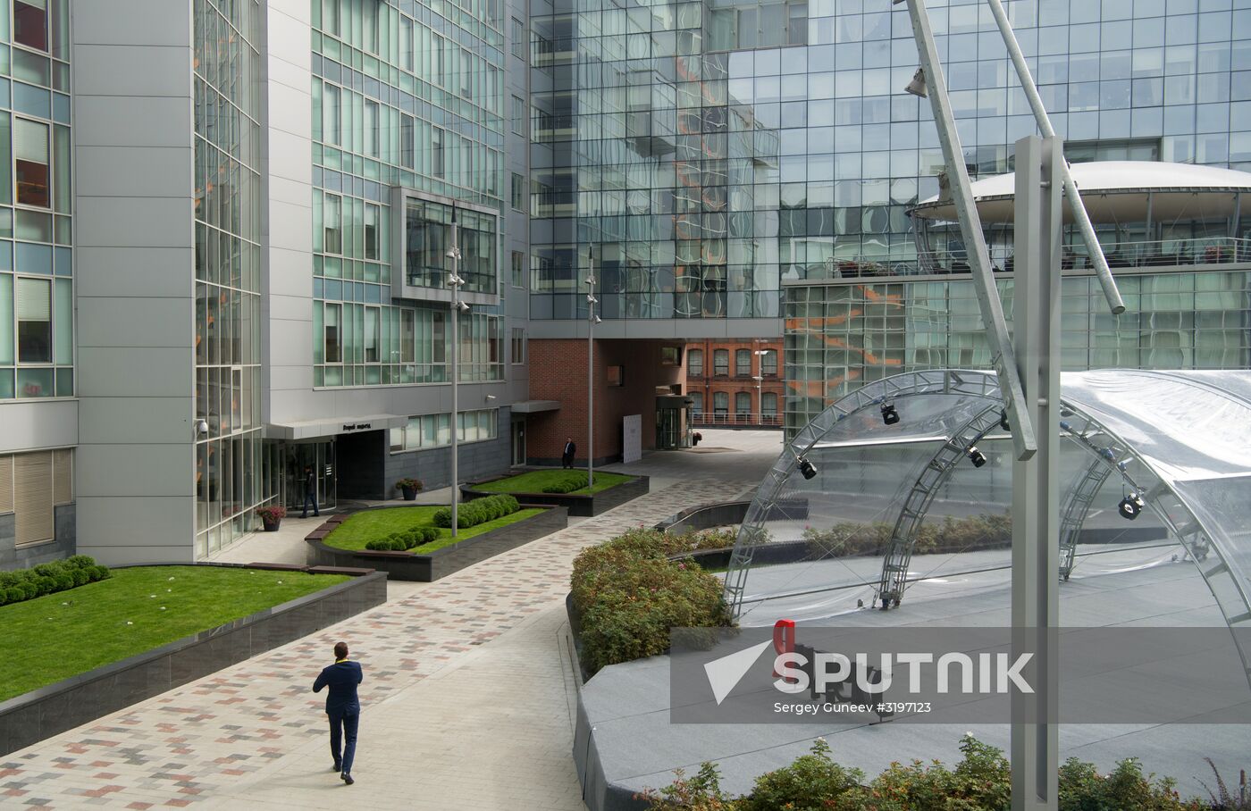 President Putin visits Yandex IT company's office