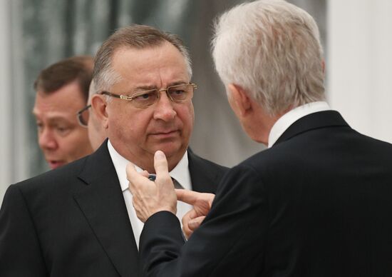 President Putin meets with Russian businesspeople