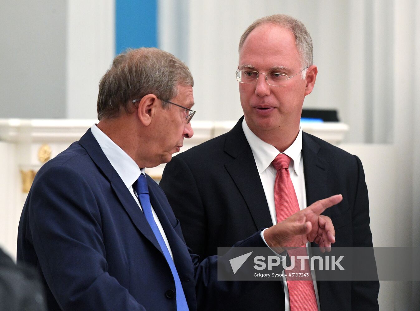 President Putin meets with Russian businesspeople