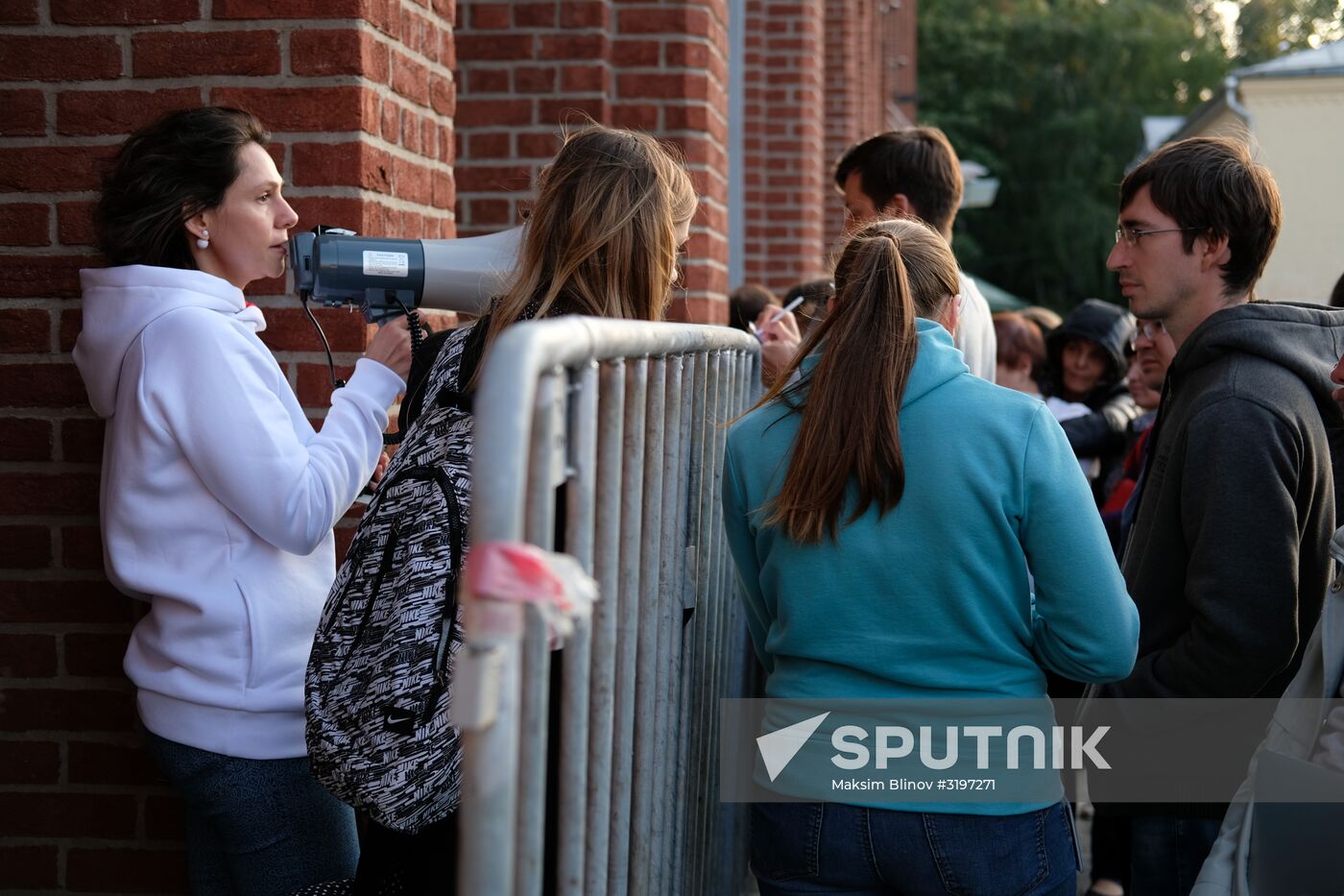 Yandex staff evacuated after bomb threat