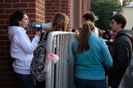 Yandex staff evacuated after bomb threat