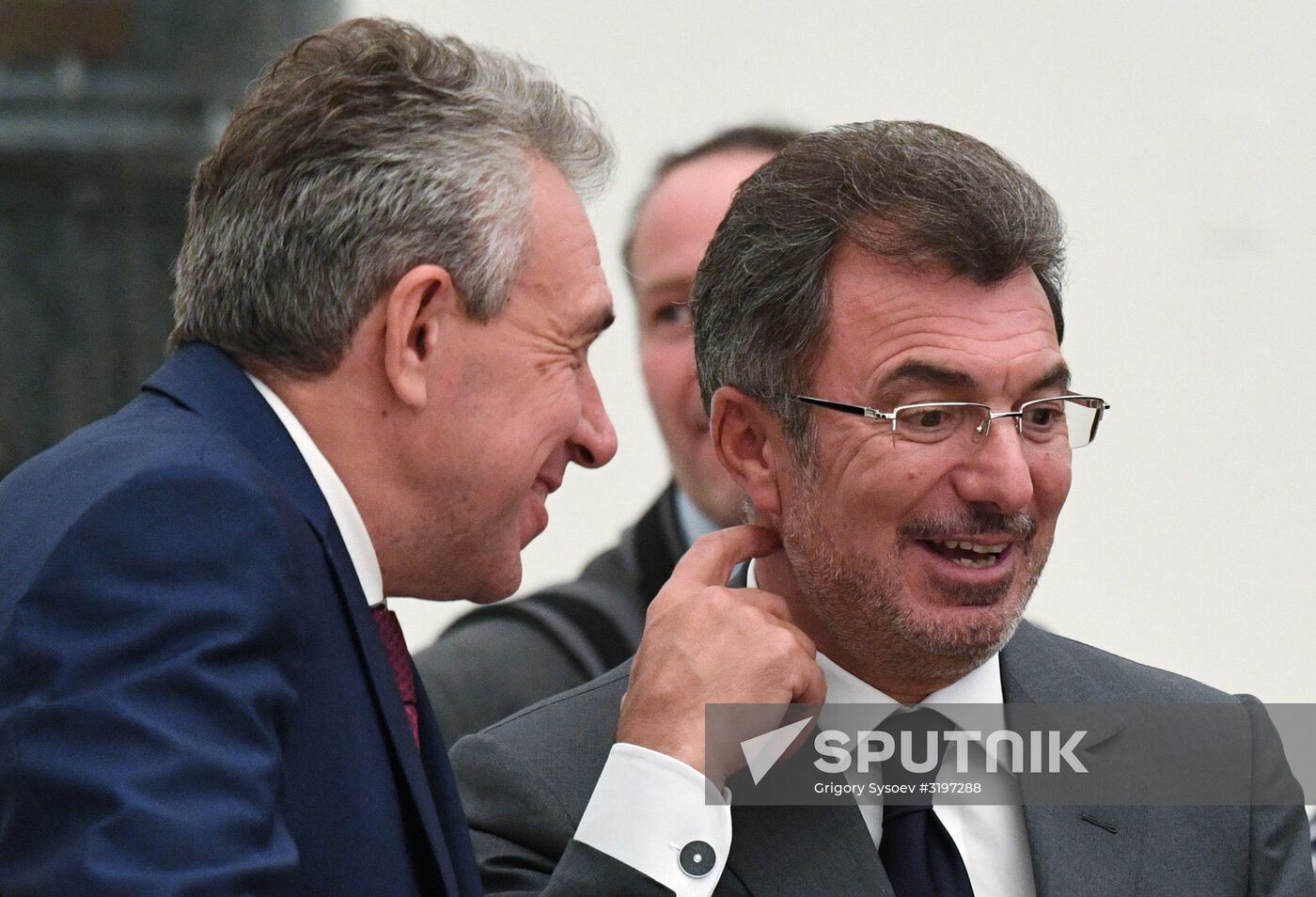 President Putin meets with Russian businesspeople