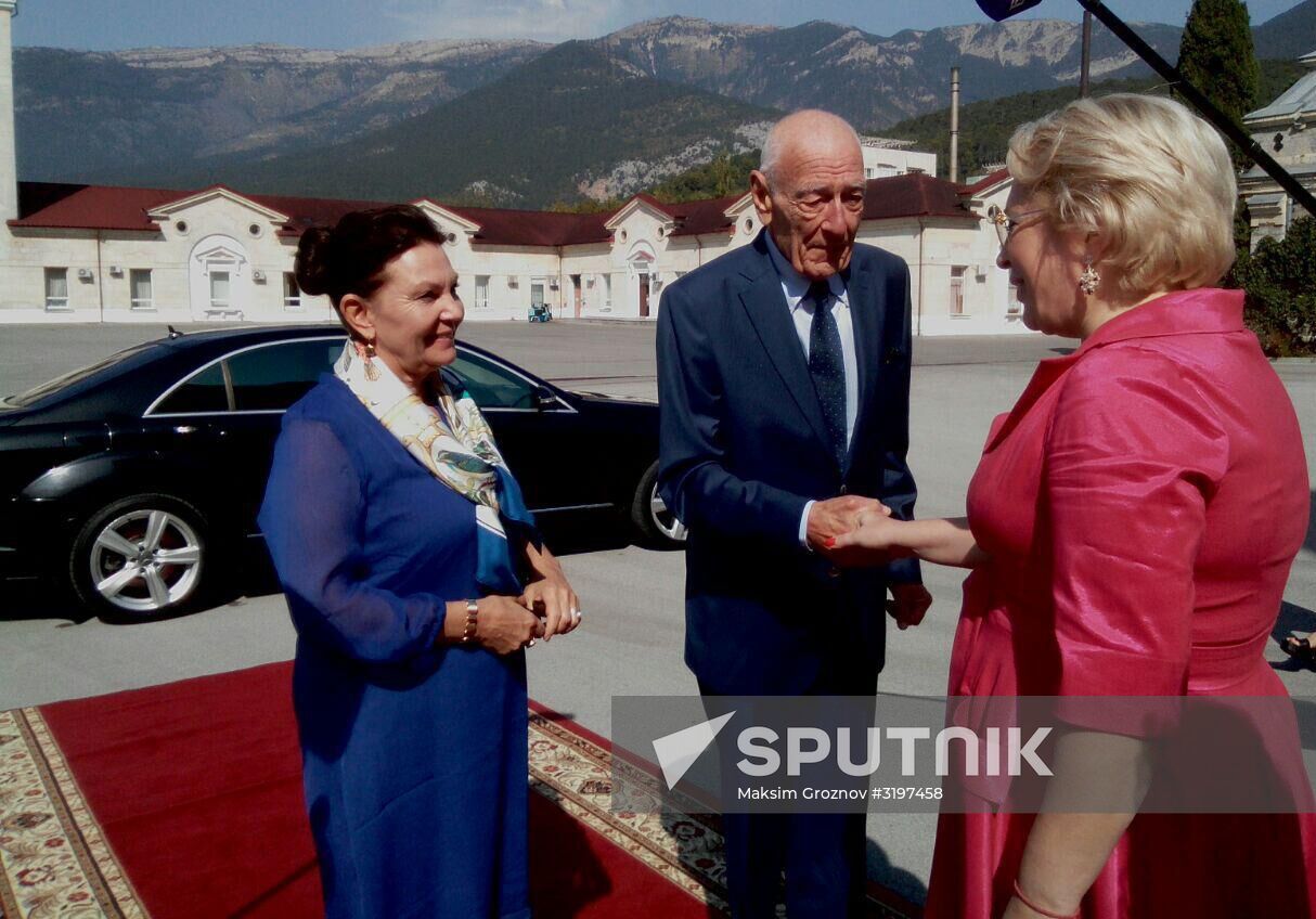 Descendant of Romanov dynasty Count Ian Bernadotte visits Crimea