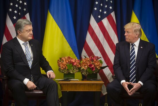 US President Donald Trump meets with Ukrainian President Petro Poroshenko