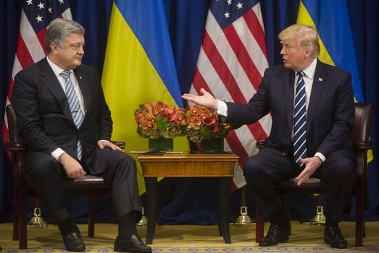 US President Donald Trump meets with Ukrainian President Petro Poroshenko