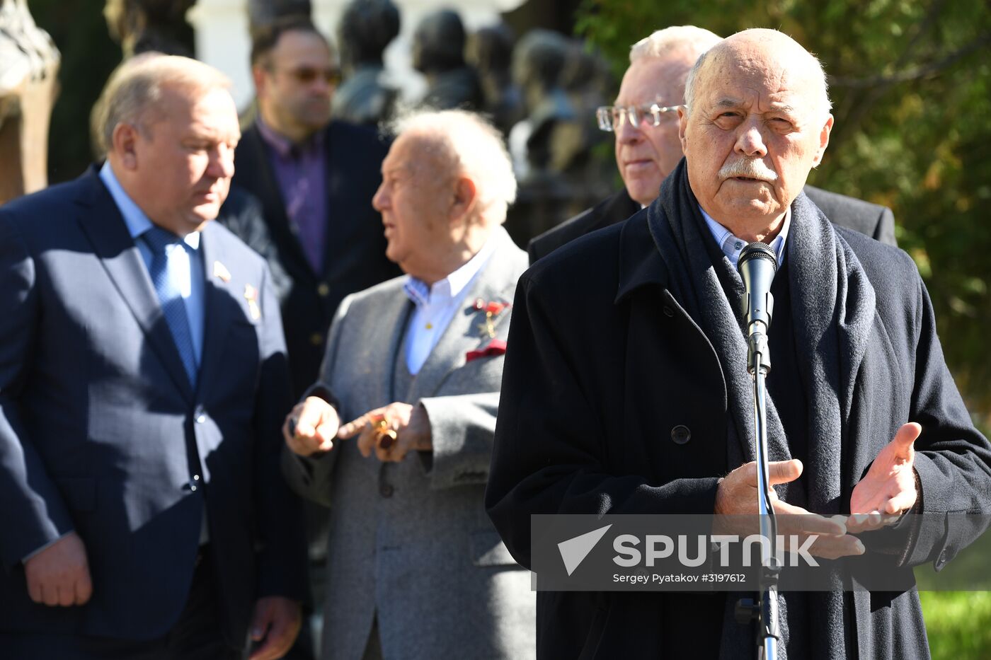 Moscow unveils Alley Of 20th Century Rulers