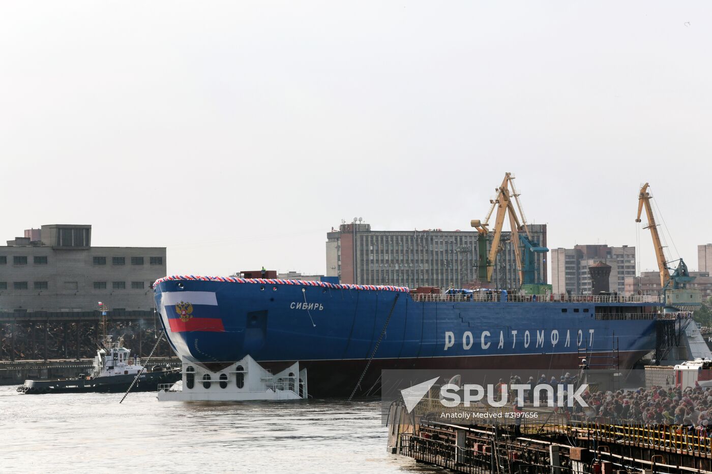 Baltic Shipyard floats Sibir nuclear icebreaker