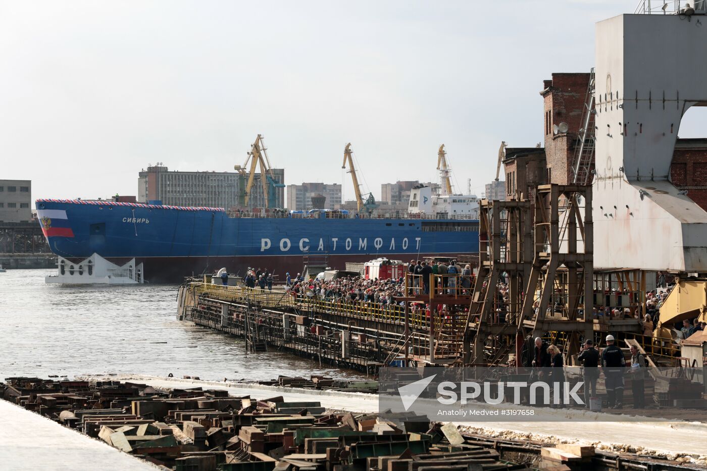 Baltic Shipyard floats Sibir nuclear icebreaker