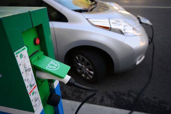 Charging station for electric cars opens in Moscow