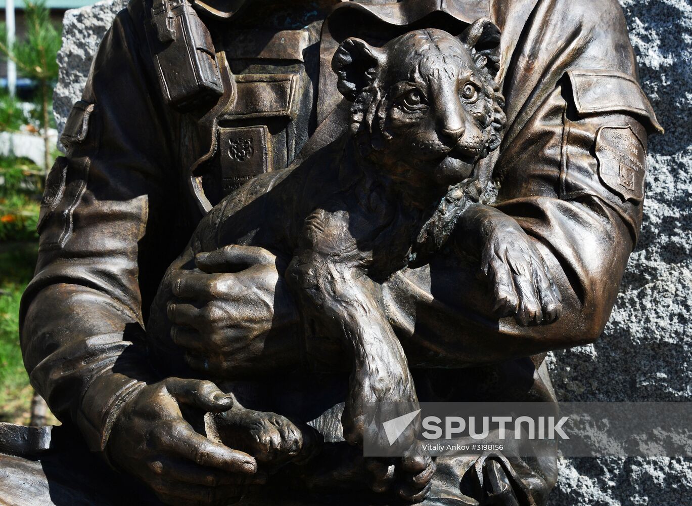 First monument in Russia to a State Hunting Supervision authority worker unveiled in Ussuriysk