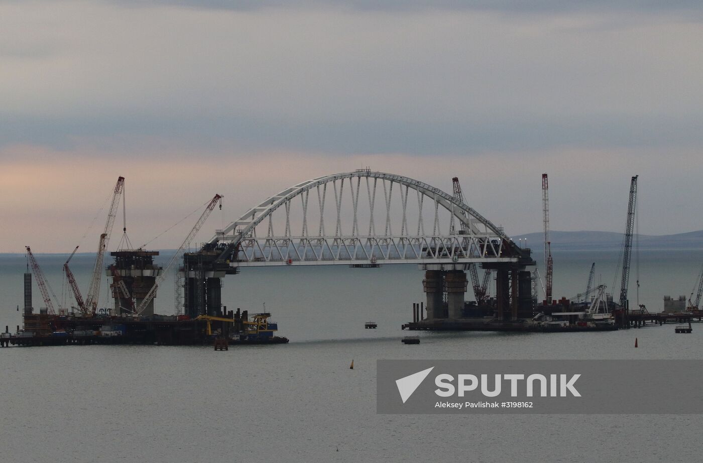 Construction of the Kerch Strait Bridge