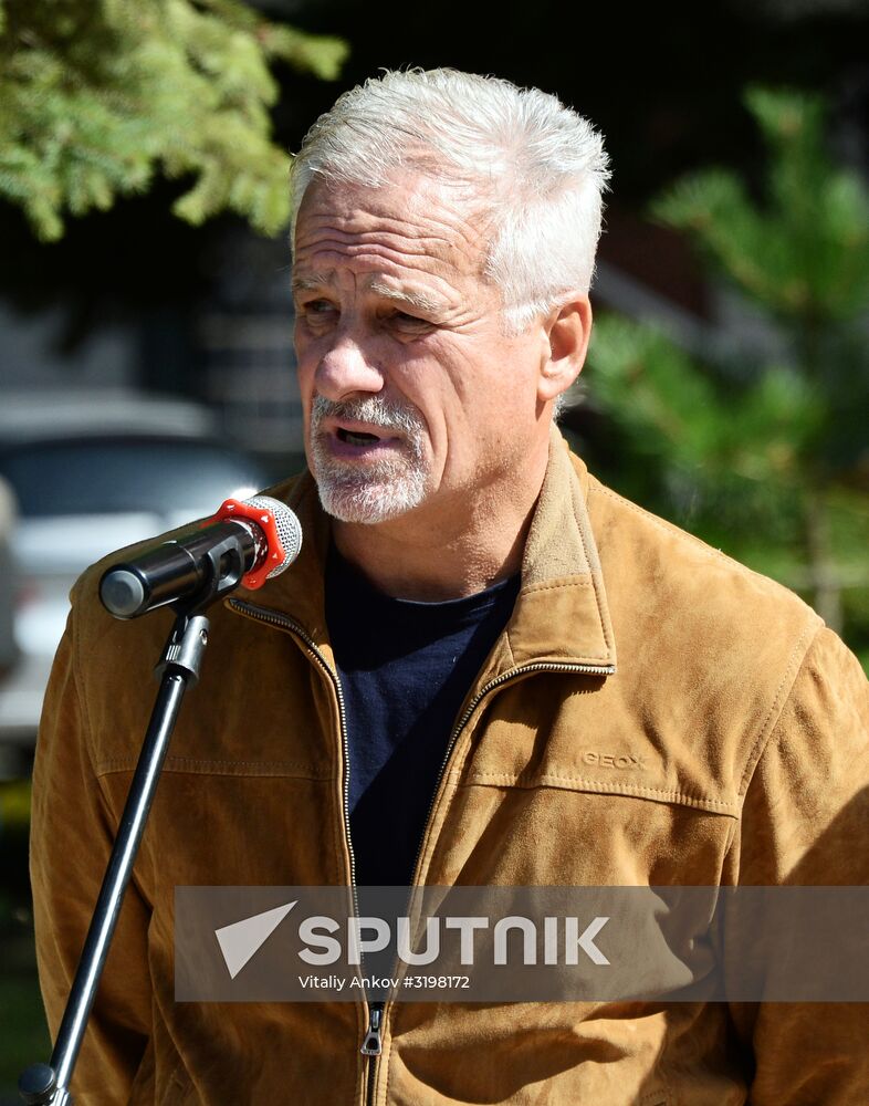 First monument in Russia to a State Hunting Supervision authority worker unveiled in Ussuriysk