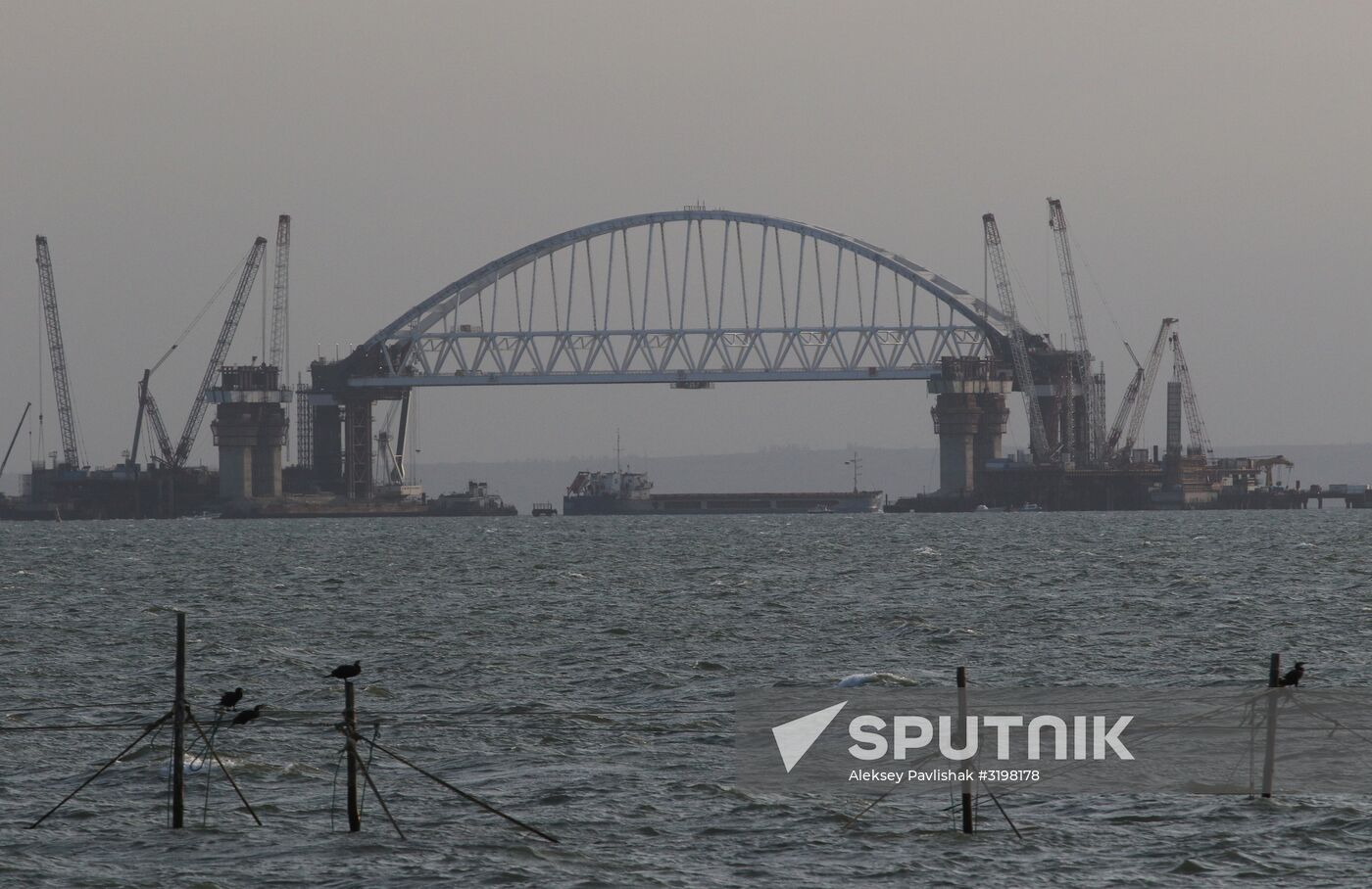 Construction of the Kerch Strait Bridge