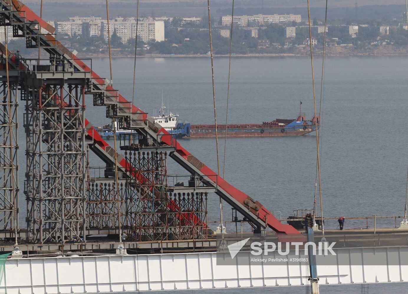 Construction of the Kerch Strait Bridge
