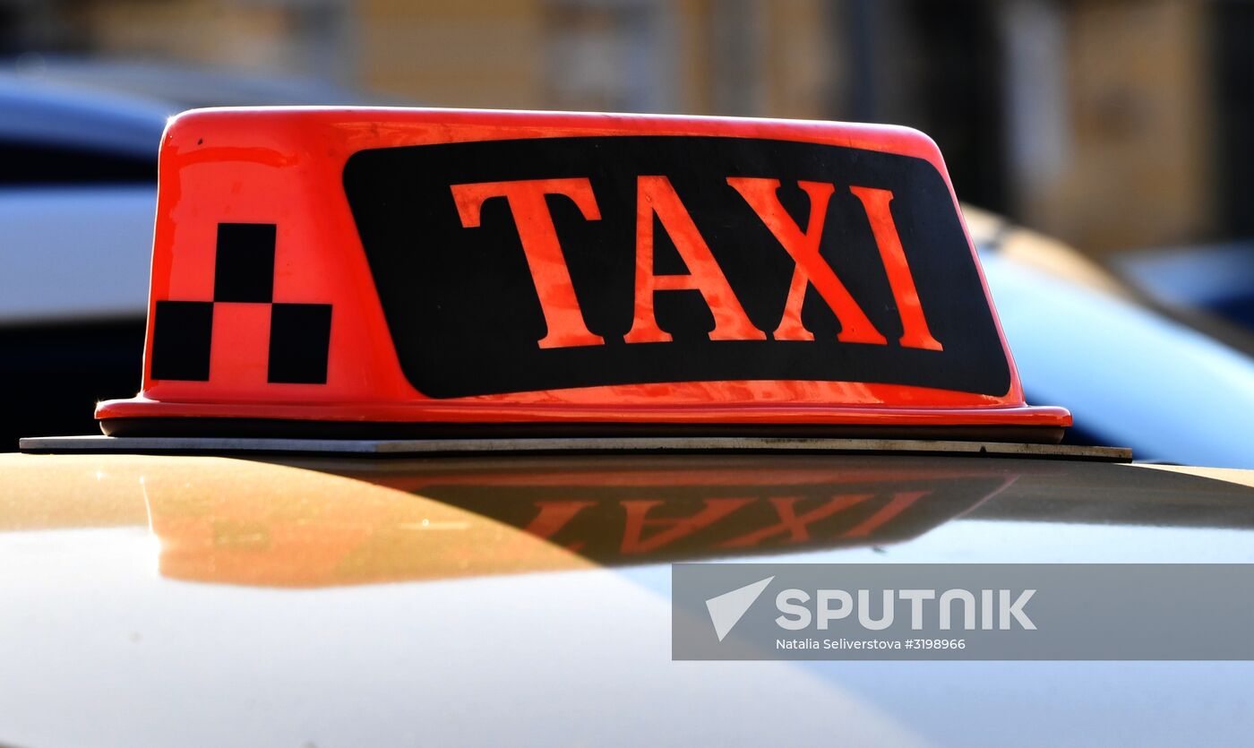 Taxi