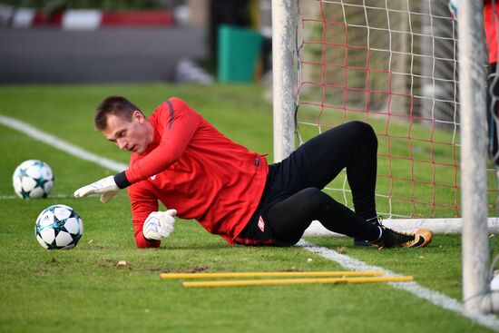 Football. UEFA Champions League. FC Spartak's training session
