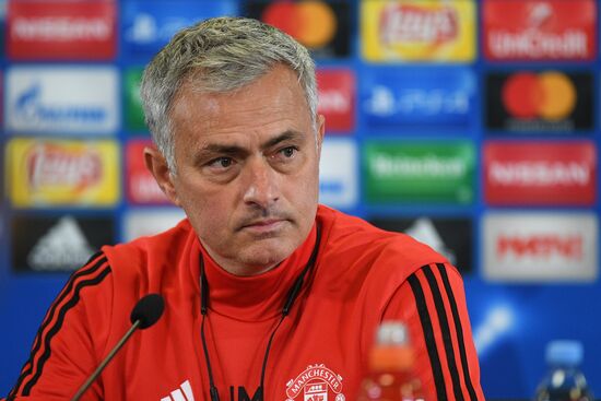Football. UEFA Champions League. FC Manchester United holds training session