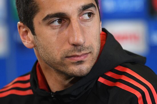 Football. UEFA Champions League. FC Manchester United holds training session