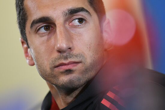 Football. UEFA Champions League. FC Manchester United holds training session