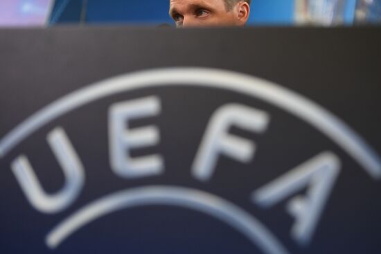 Football. UEFA Champions League. FC CSKA holds training session