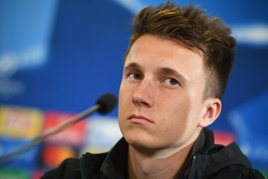 Football. UEFA Champions League. FC CSKA holds training session